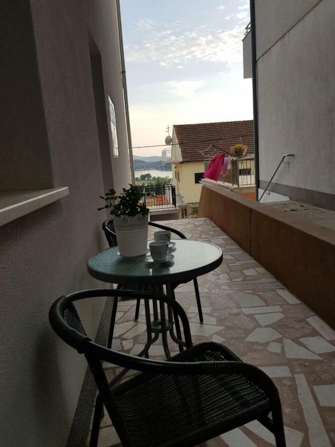 Apartments Nakic Šibenik Exterior foto